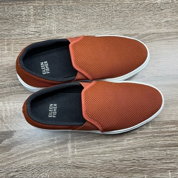 Eileen Fisher Pep Slip On Sneakers Red Textile Upper Size 5.5 Women’s Stretchy - Picture 8 of 13
